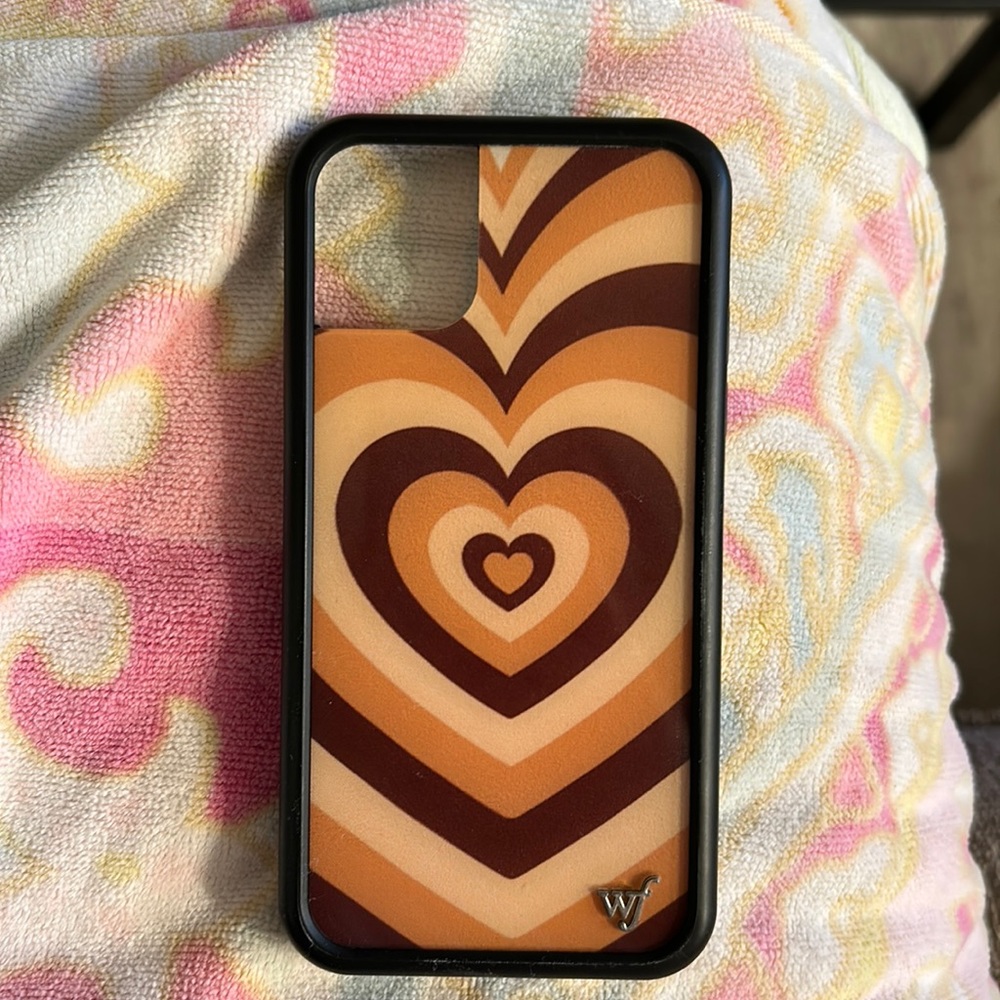 Wildflower iPhone case 🤎